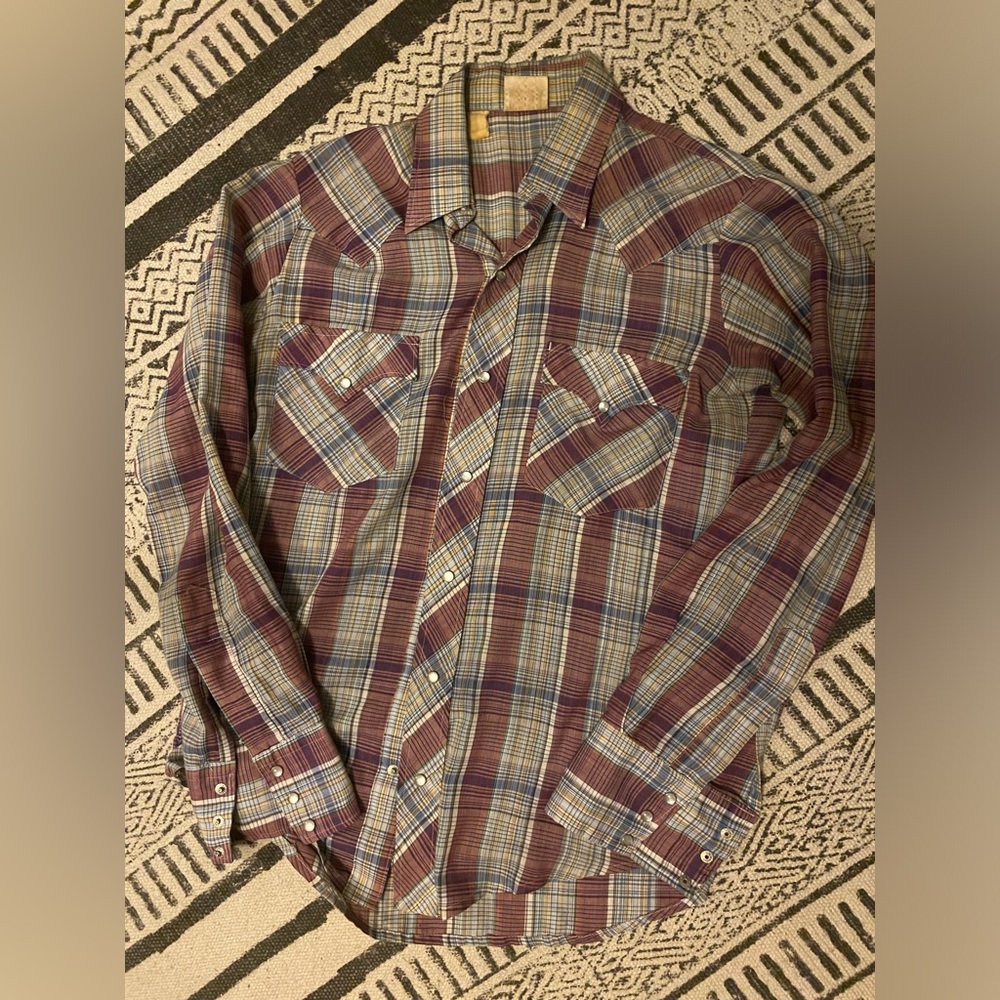 Vintage Western Fashions pearl-snap plaid shirt, size men’s S